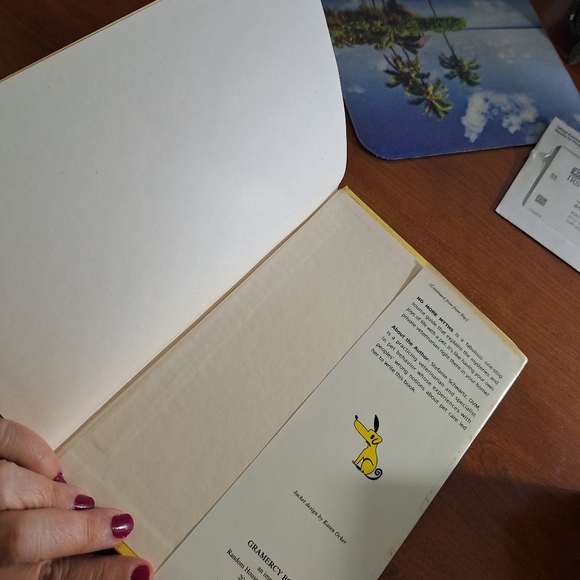 BOOK "NO MORE MYTHS" PET GUIDE - Picture 2 of 7